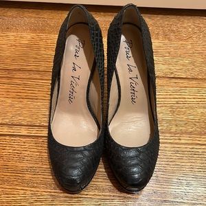 Pour La Victoria stiletto heels in 7.5